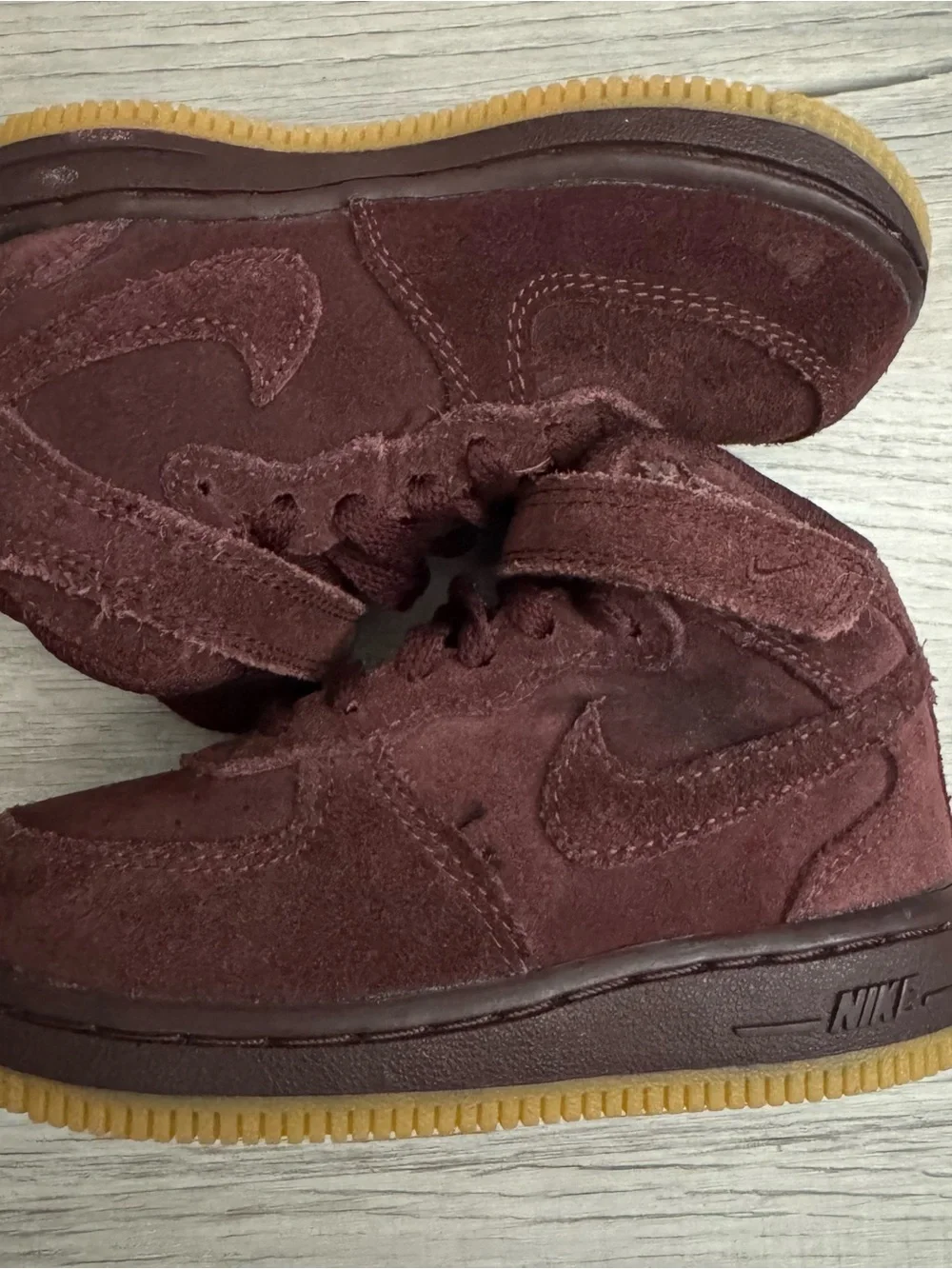 Nike Air Force 1 Mid LV8 Burgundy Crush 859338-600 Toddler Shoes size 8C RARE